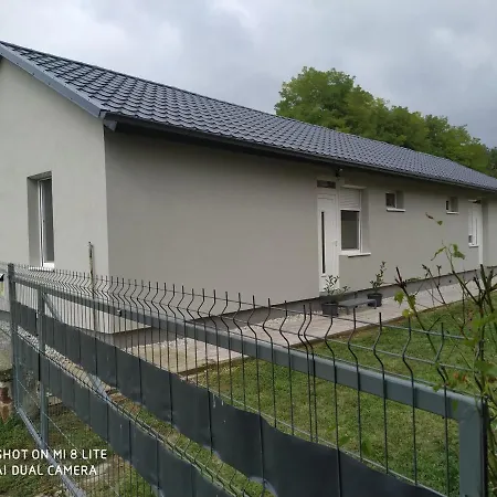 Sueni Apartman Ordacsehi Exterior photo