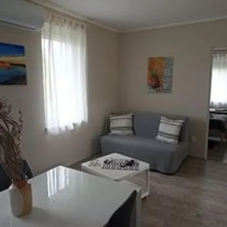 Sueni Apartman Ordacsehi Exterior photo