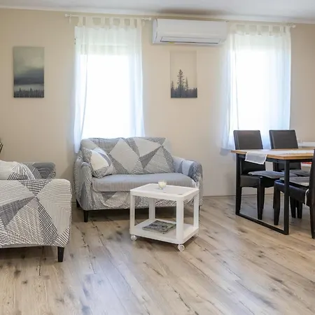 Sueni Apartman Ordacsehi Exterior photo