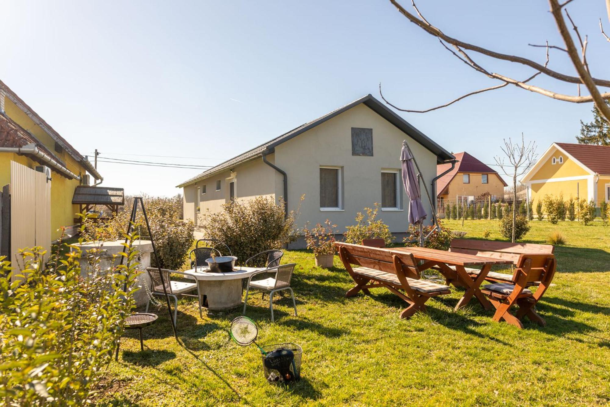 Sueni Apartment Ordacsehi
